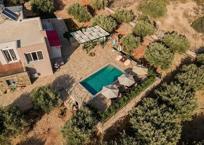 Villa Aktis With Freshwater Pool And Sea View