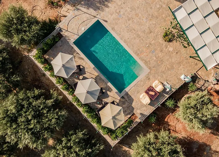 Villa Aktis With Freshwater Pool And Sea View