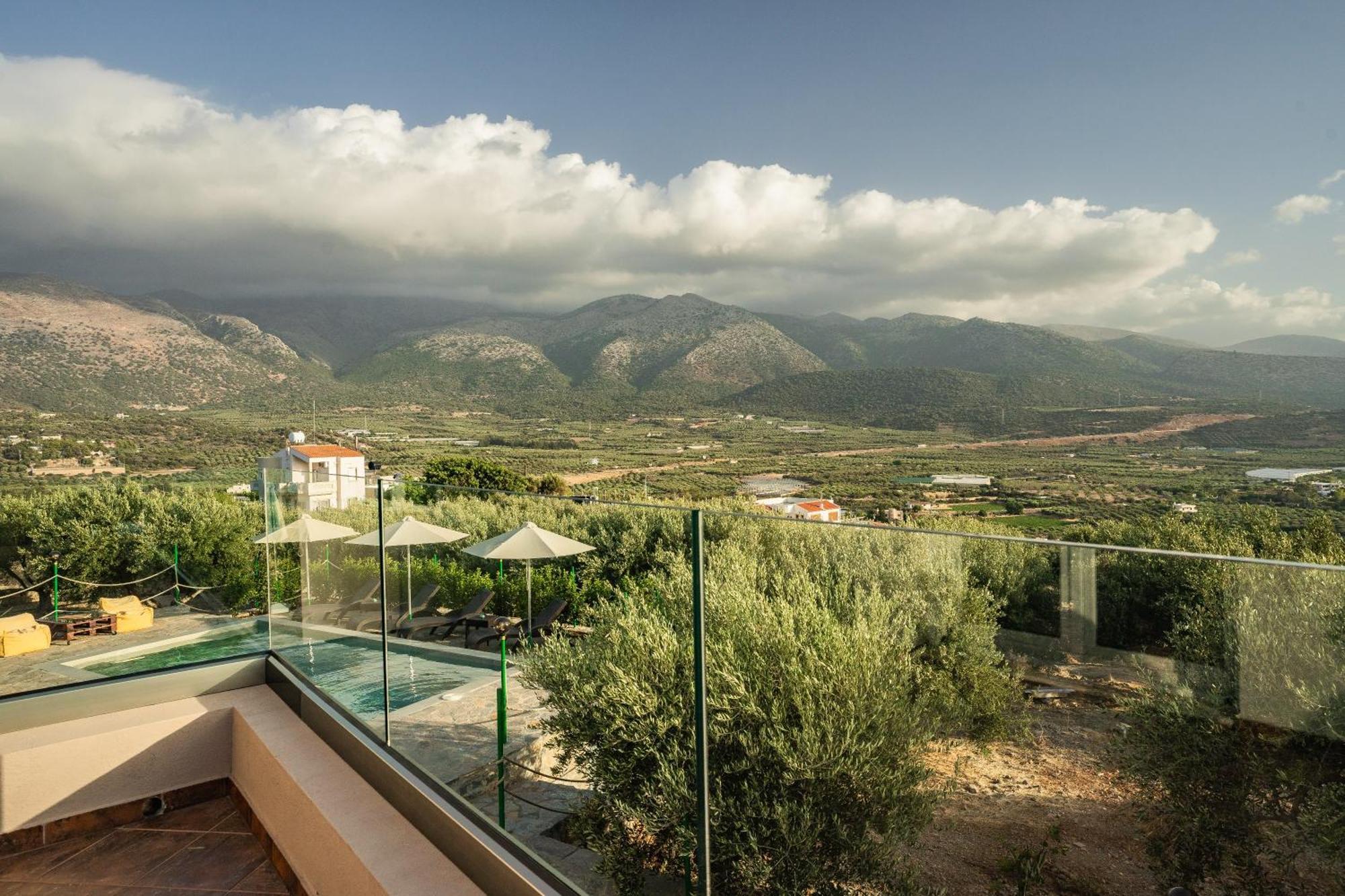 Villa Aktis With Freshwater Pool And Sea View *