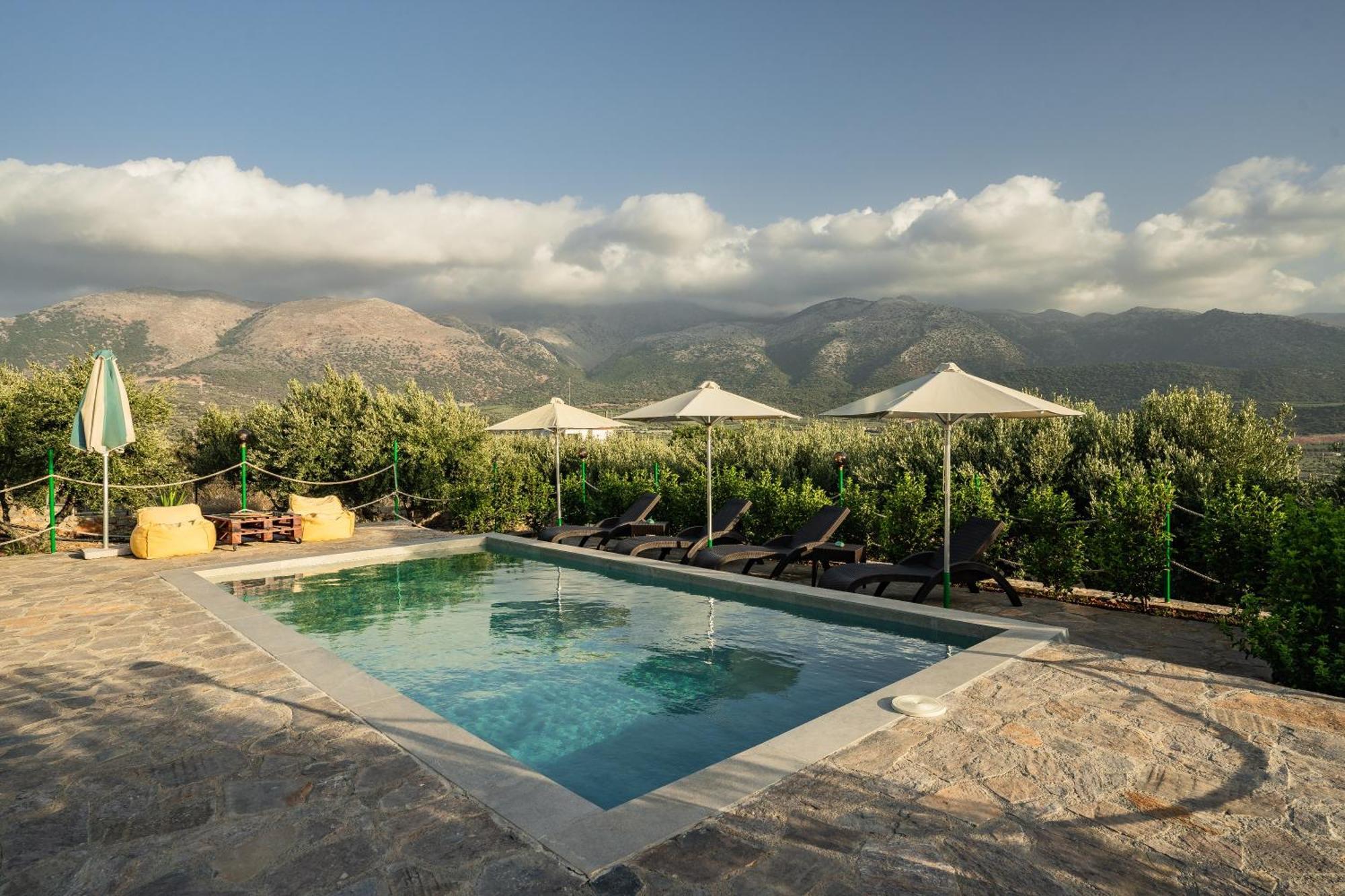 Aktis With Freshwater Pool And Sea View Villa