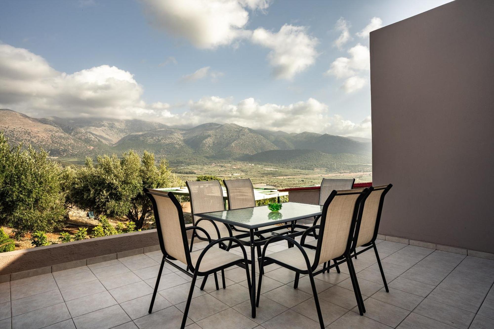 Villa Aktis With Freshwater Pool And Sea View *